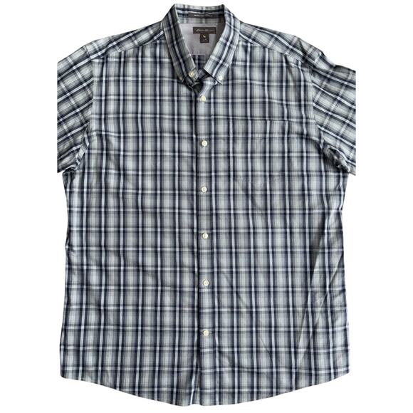 Eddie‎ Bauer Men's Button Down Shirt Size XL Blue Plaid Classic Fit Wrinkle Free - Picture 3 of 11
